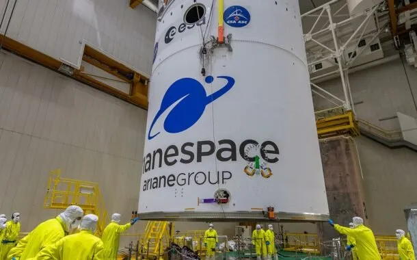 عملیات قرارگیری تلسکوپ فضایی جیمز وب در موشک آریان 5