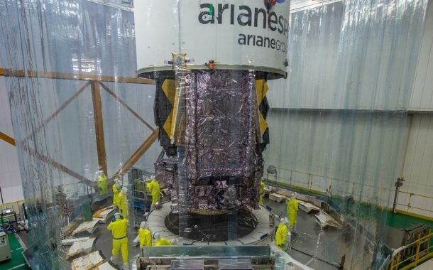 عملیات قرارگیری تلسکوپ فضایی جیمز وب در موشک آریان 5