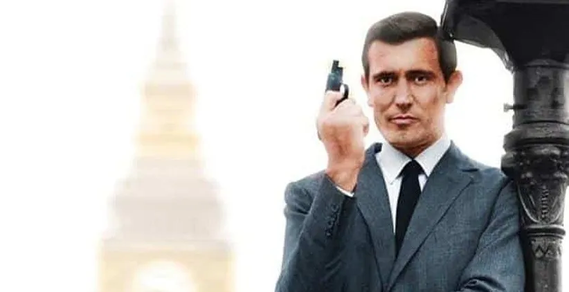 جرج لازنبی بازیگر جیمز باند