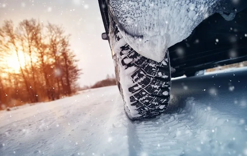 سفر جادهای در زمستان
