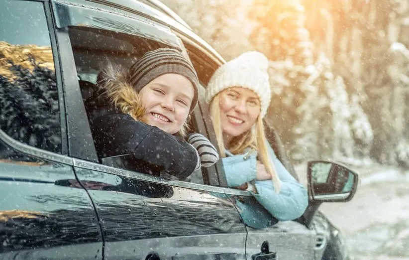 سفر جادهای در زمستان