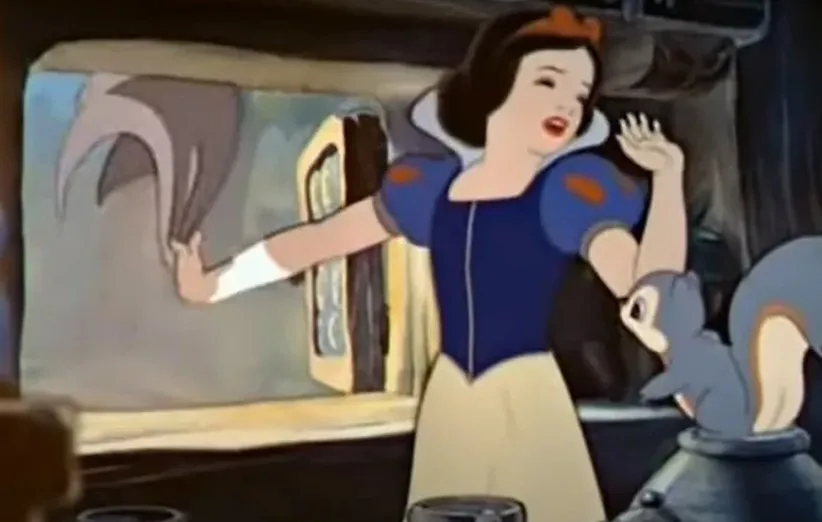 کارتون سفیدبرفی