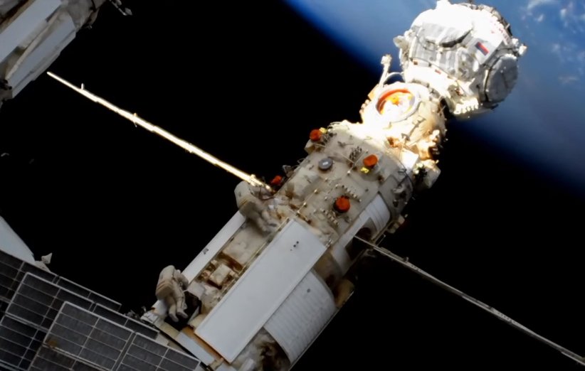 فضانوردان اکسپدیشن 66 در دقایق پایانی نخستین راهپیمایی فضایی سال 2022