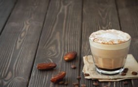 روش تهیه‌ی قهوه از هسته‌ی خرما، مناسب برای افرادی که با کافئین رابطه‌ی خوبی ندارند