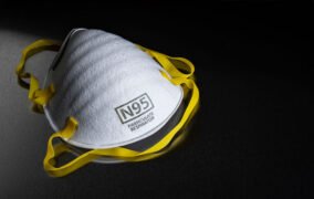 از ماسک تنفسی N95 چند بار می‌توانیم استفاده کنیم؟ کارشناسان چه توصیه‌هایی دارند؟