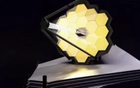 طرحی گرافیکی از جیمز وب و آینه‌ی اصلی آن