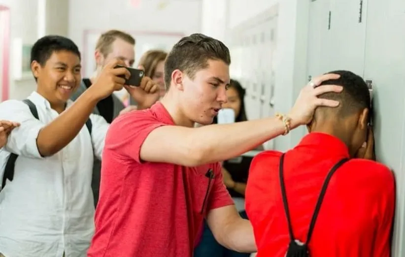 قلدرهای اجتماعی