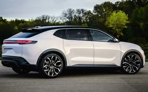 طرح مفهومی خودروی تمام‌الکتریکی کرایسلر ایرفلو