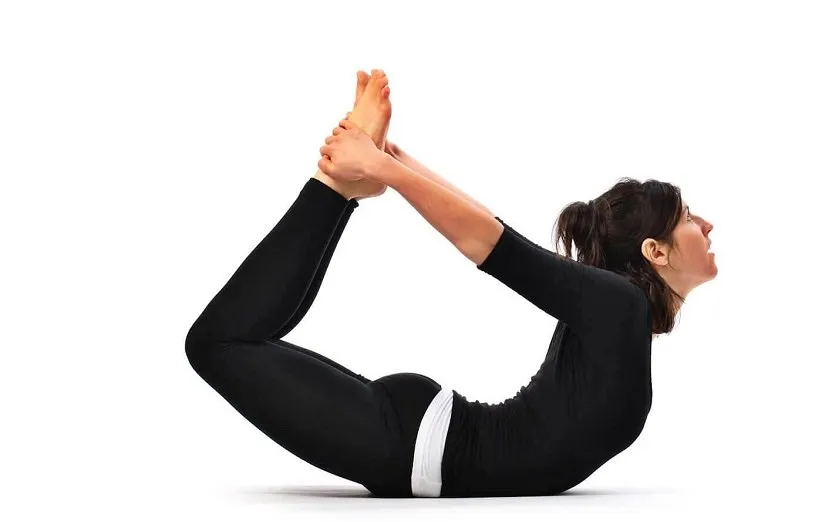 «حرکت کمان» (Bow Pose)