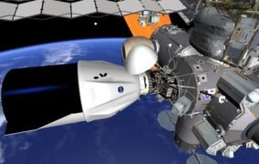 ایستگاه فضایی بین‌المللی بدون بخش روسی و با اتصال کپسول دراگون اسپیس‌ایکس