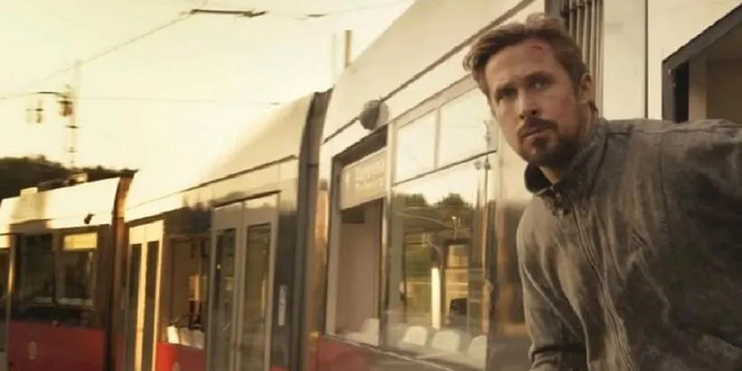 مرد خاکستری