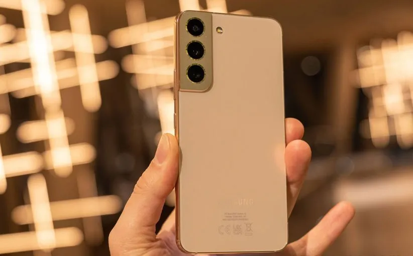 طول عمر باتری گلکسی S22