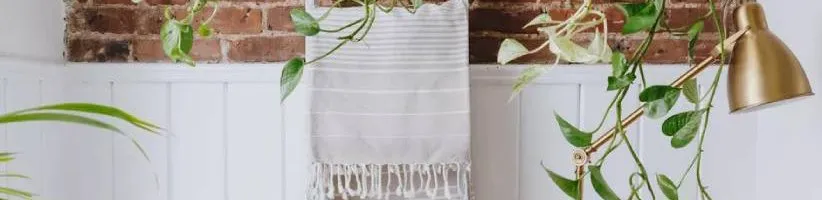 مرتب کردن پتو و ملحفه