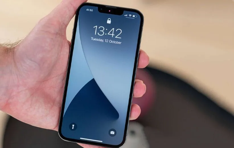 هزینه‌ی تعمیرات آیفون