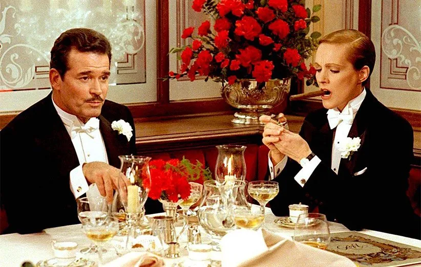 ویکتور ویکتوریا. بازسازی