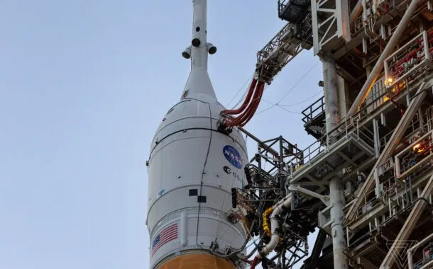 سامانه‌ی پرتاب فضایی در سکوی پرتاب مرکز فضایی کندی ناسا