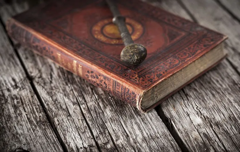 چگونه کتاب‌های آسیب‌دیده را در خانه صحافی کنیم