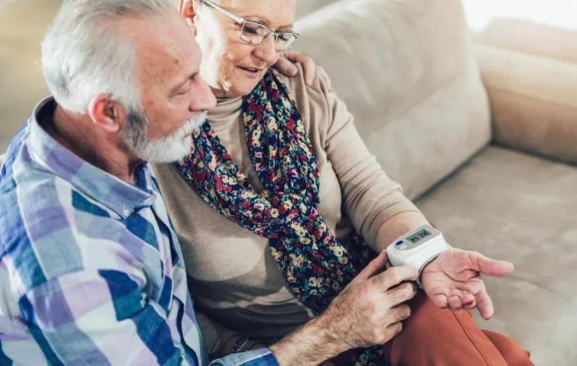 چه کسانی نیاز به خرید فشارسنج خانگی دارند؟