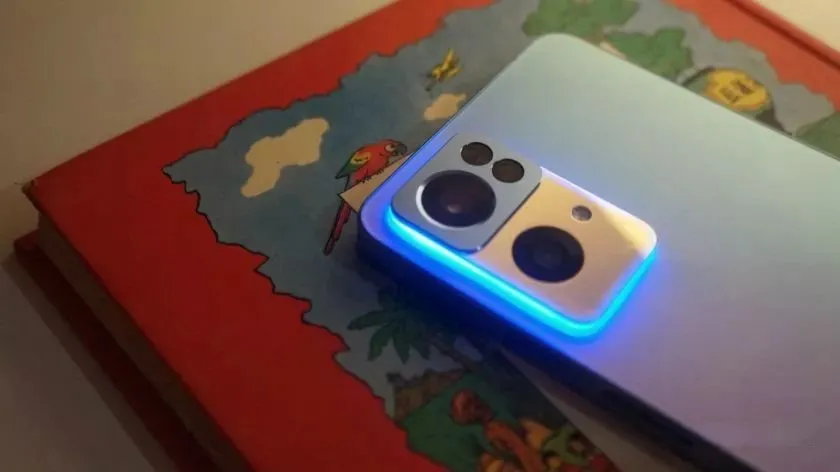 چراغ LED اعلانات