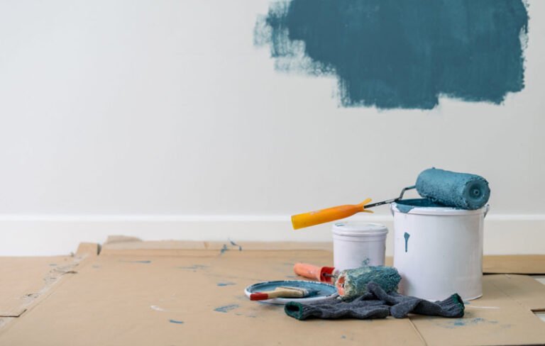 ۷ اشتباه که همه در نقاشی کردن دیوار خانه مرتکب می‌شوند