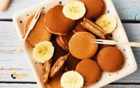 طرز تهیه پنکیک شکلاتی با مغز موزی