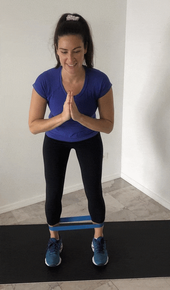 حرکت پاها به طرفین