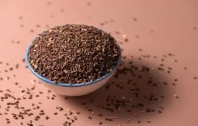 10 خاصیت شگفت‌انگیز اسپند برای پوست، مو و سلامتی