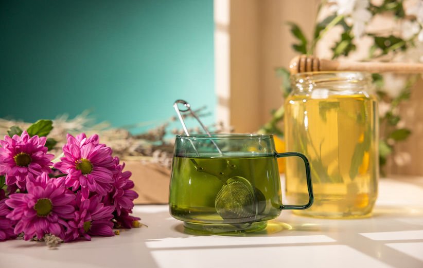 چگونه چای سبز و عسل در کنار هم سلامتی بدن را تقویت می‌کنند
