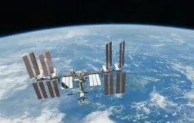 ایستگاه فضایی بین‌المللی در مدار زمین