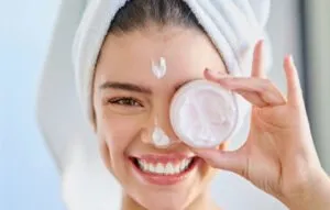 چگونه با کمترین زحمت پوست سالم و زیبا داشته باشیم؟