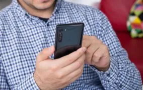 گوشی‌های هوشمند تشعشع