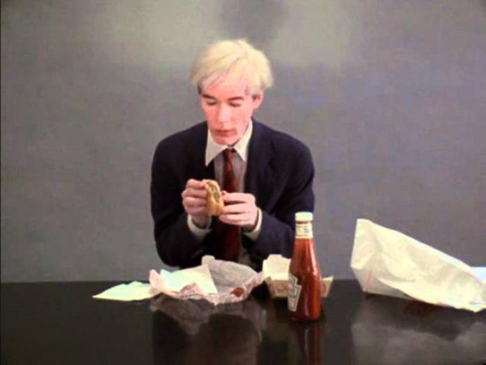 Warhol Hamburger - اندی وارهول؛ شارلاتان یا بزرگ‌ترین هنرمند قرن بیستم؟