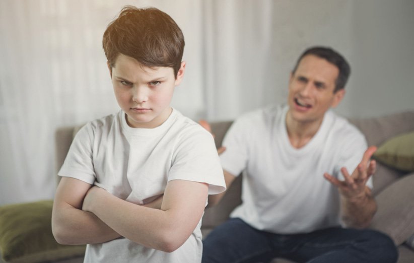 دلایل عصبانیت والدین
