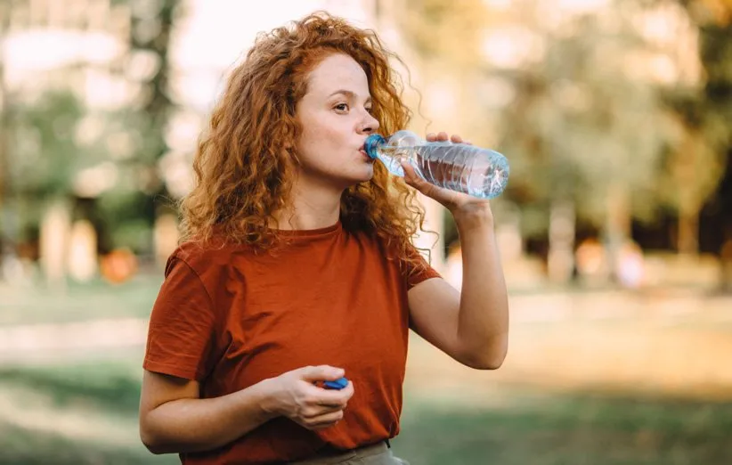 پیاده‌روی صحیح و نوشیدن مایعات