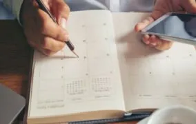 چگونه در 1دقیقه برنامه‌ی روزانه‌ی مفید و کاربردی بنویسیم