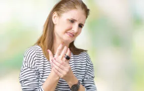 علائم روماتیسم در زنان