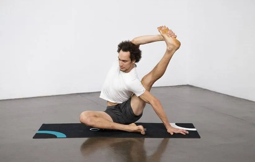 حرکت قطب‌نما