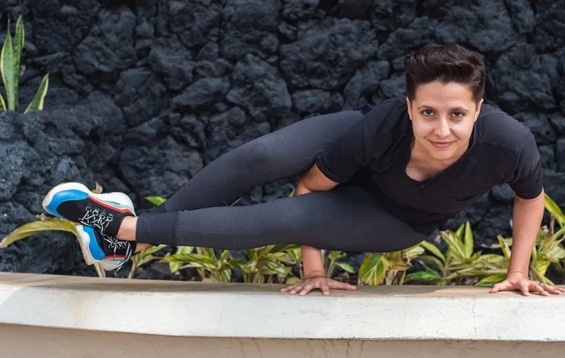 حرکت هشت زاویه