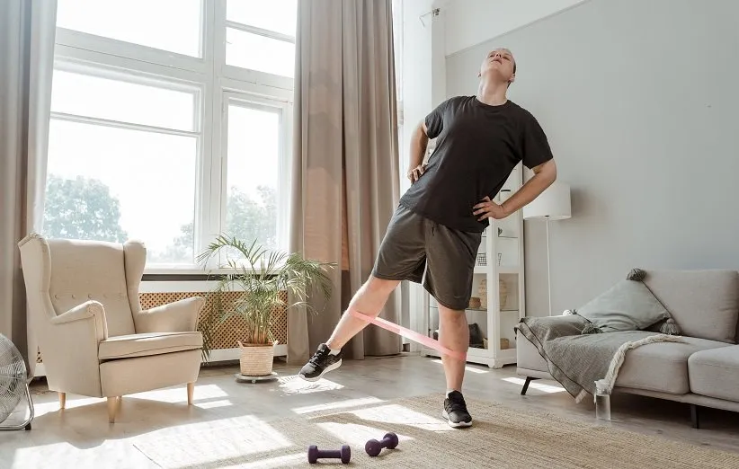 تمرین تناوبی و تنشی با کش ورزشی