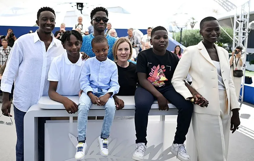 عوامل فیلم مادر و پسر