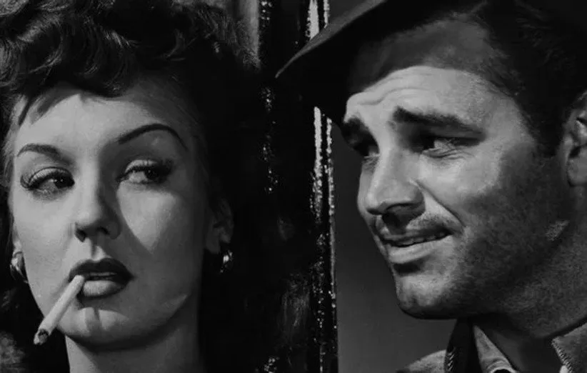 فیلم بیراهه