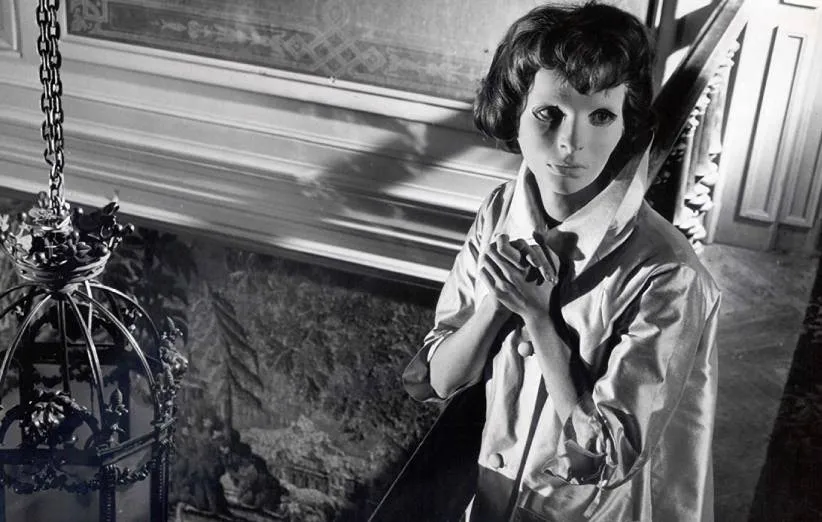 چشمان بدون چهره