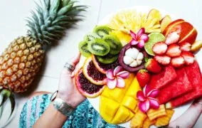 19 خوراکی سرشار از آب برای روزهای گرم تابستان