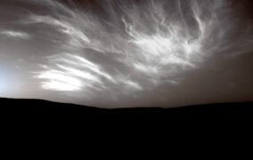 ابرهای مریخ از نگاه مریخ‌نورد کنجکاوی