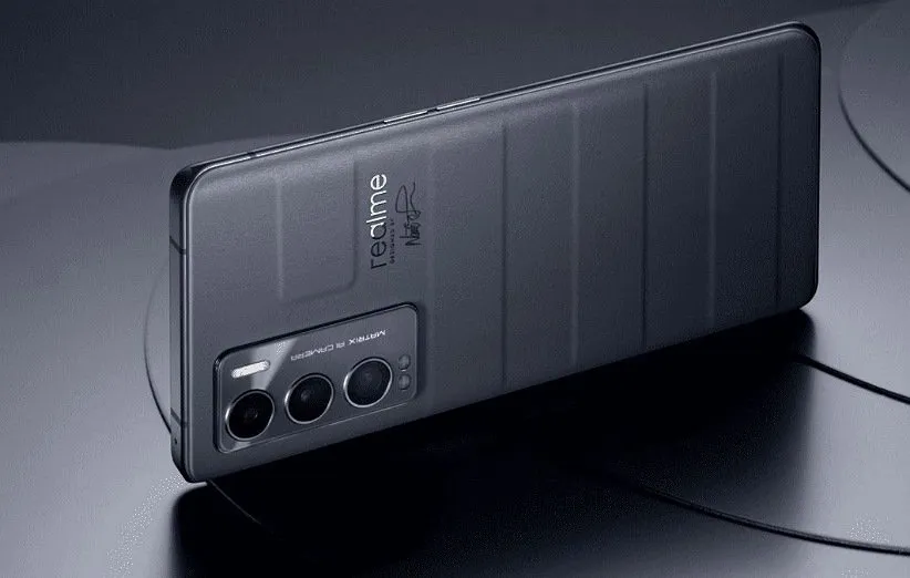 ریلمی GT 2 مستر ادیشن اکسپلورر