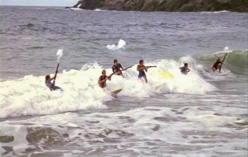 موج سواری- فوق محرمانه