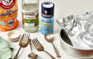 5 ترکیب عالی برای تمیز کردن نقره‌جات که نمی‌دانستید!