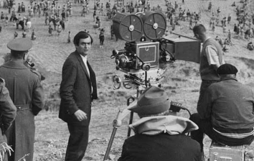 کوبریک در صحنه‌ی مینیاپولیس فیلم اسپارتاکوس