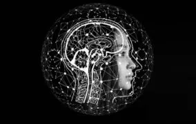 چرا لحظه‌ی به دنیا آمدن یا اولین کلمات خود را به یاد نداریم؟