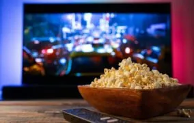 تماشای درست فیلم